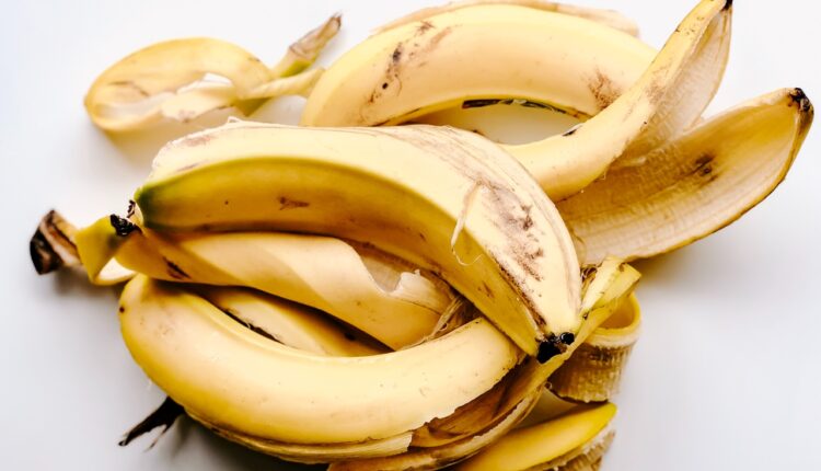 Ne bacajte je: Sigurno vam ne bi palo na pamet da ovako iskoristite koru od banane
