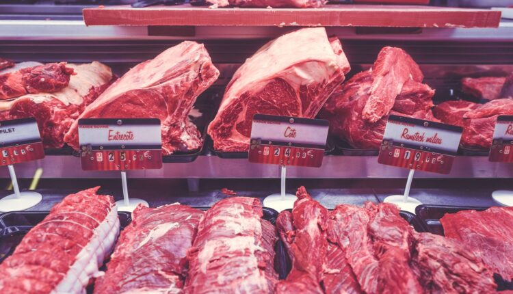 Profesionalni kuvar upozorio na tri očigledna znaka pokvarenog mesa