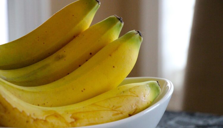 Na kuhinjskom pultu ili u frižideru- gde je najbolje držati banane?