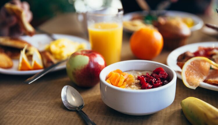Lekari otkrili: Redovan doručak u ovo vreme može da vam produži život