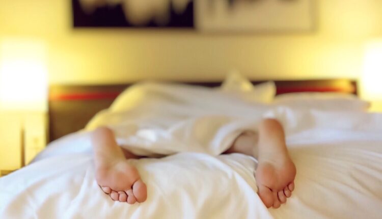 Ova seks poza nas čini nervoznim u krevetu, i izaziva nelagodu