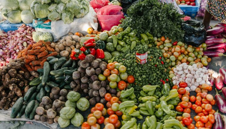 Prepuno pesticida: Ovo povrće je najotrovnije a Srbi ga obožavaju